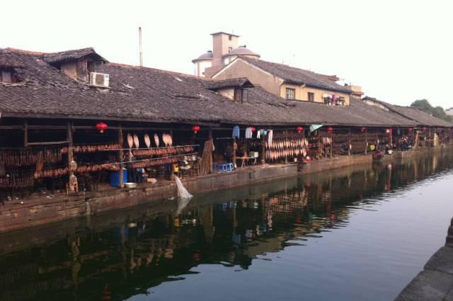 职场中是隐藏情绪好，还是表达情绪自由好？游戏画面